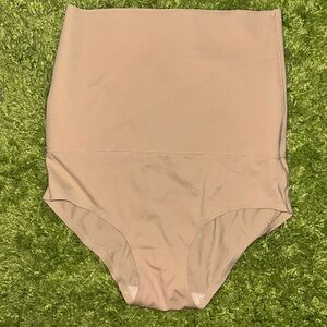NWT Under Where? Luxury Collection Shaping Panties